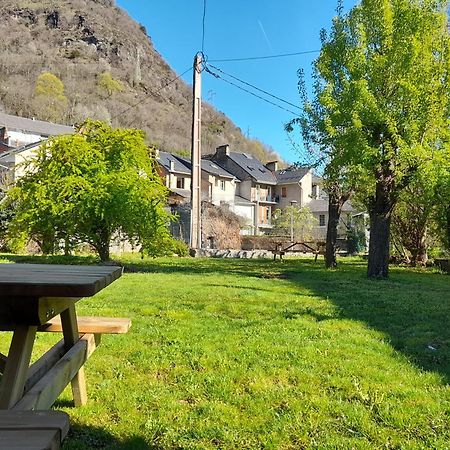 T3 Neuf 65M2 5 Personnes Avec Jardin Au Calme, Menage Inclus, Local Velo Apartment Bagneres-de-Luchon Bagian luar foto